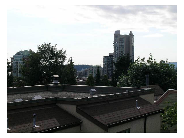 Furnished 2-bedroom townhouse with a city view and rooftop access. - 3-220 East 4th Street, North Vancouver