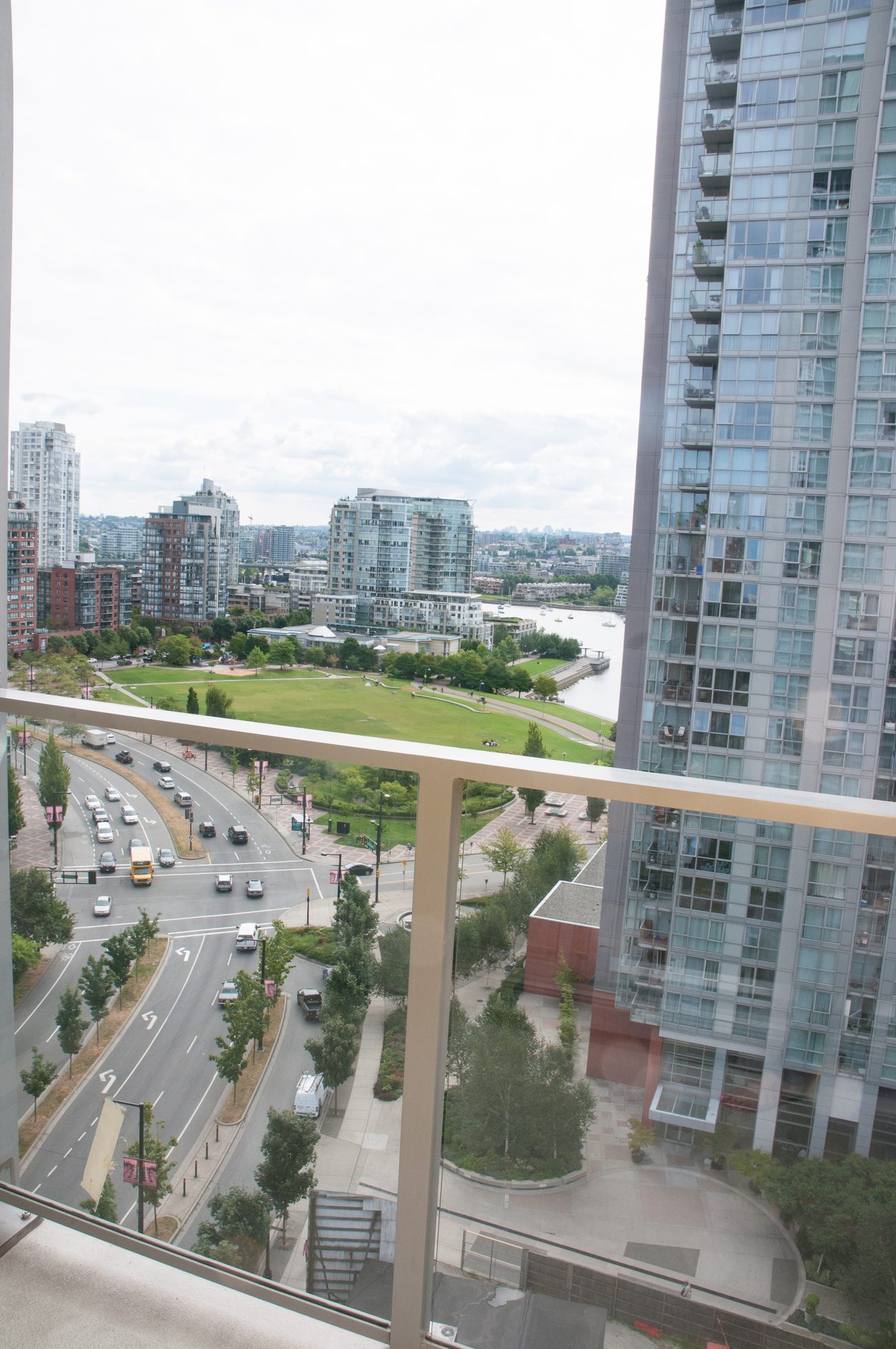 Bright balcony with stunning city view and modern high-rise buildings. - 1708 - 1438 Richards Street, Vancouver Downtown
