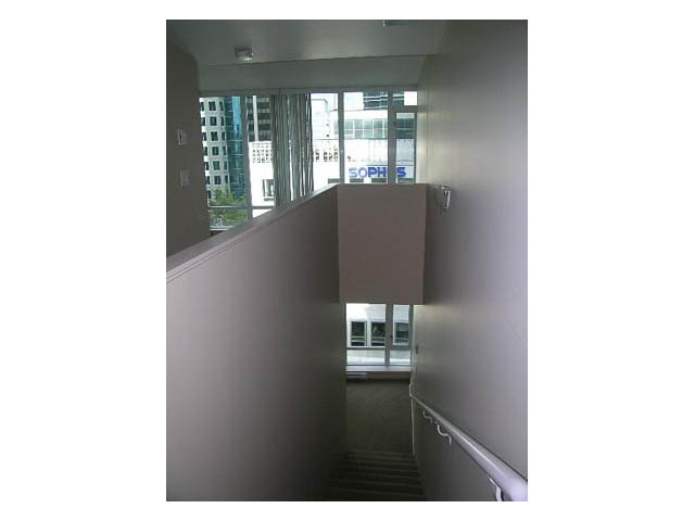 Furnished 1-bedroom + den with city view and modern decor. - 614 - 610 Granville St, Vancouver Downtown