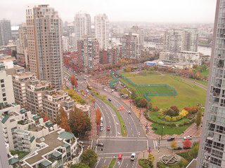 Furnished 1-bedroom + den with city view and modern decor. - 2901-1438 Richards Street, Vancouver Downtown