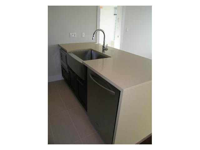 square footage 854
