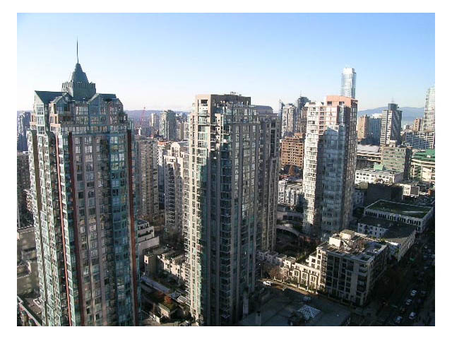 2 bedroom den rental in yaletown