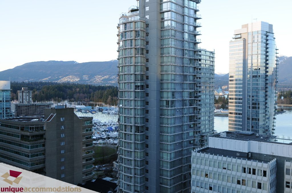 Furnished 2-bedroom condo with stunning city view and modern design. - 1802 - 1189 Melville Street, Vancouver Downtown