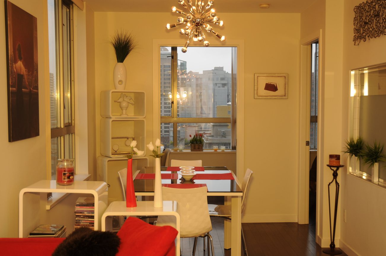 Bright dining area with city view and modern decor. - 1808 - 1225 Richards Street, Vancouver Downtown