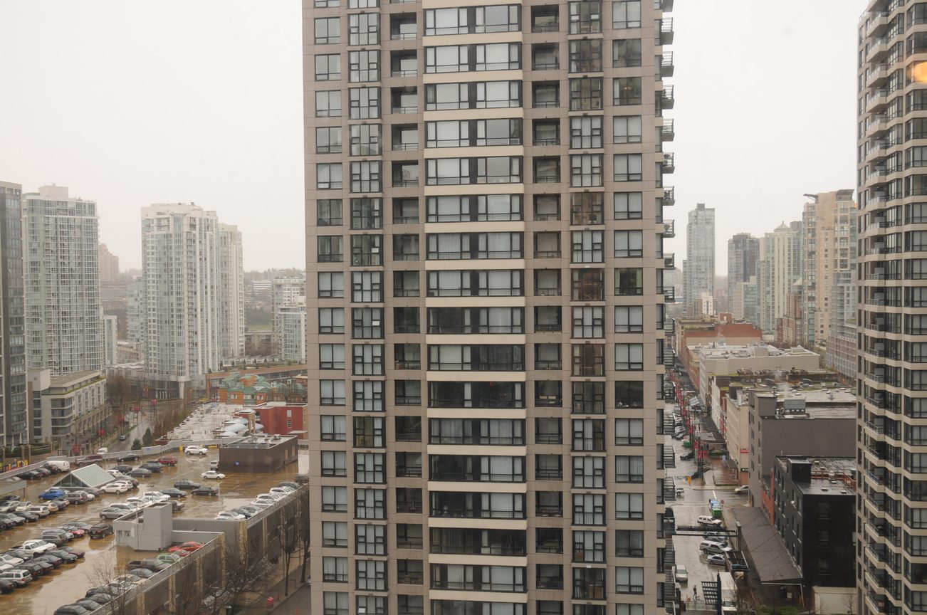 Furnished 2-bedroom + den condo with city view and modern balcony. - 1705-867 Hamilton Street, Vancouver Downtown