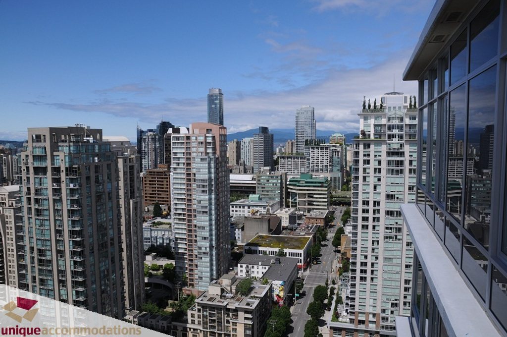 Furnished 2-bedroom + den with stunning city view. - 3401 - 888 Homer Street, Vancouver Downtown