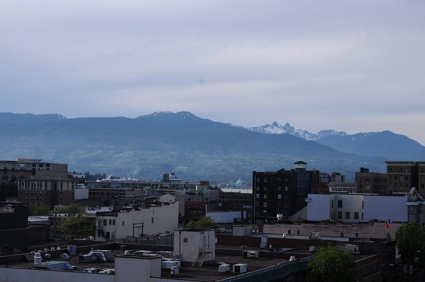Furnished 2-bedroom condo with stunning city view and mountain backdrop. - 903-718 Main Street, Vancouver Downtown