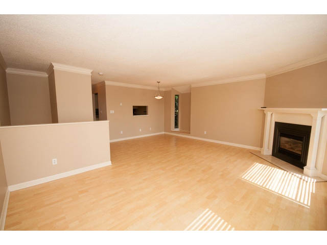 custer court rentals north vancouver