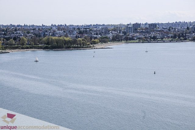 Spacious 1-bedroom condo with stunning city view and waterfront access. - 1802- 2055 Pendrell, Vancouver Downtown
