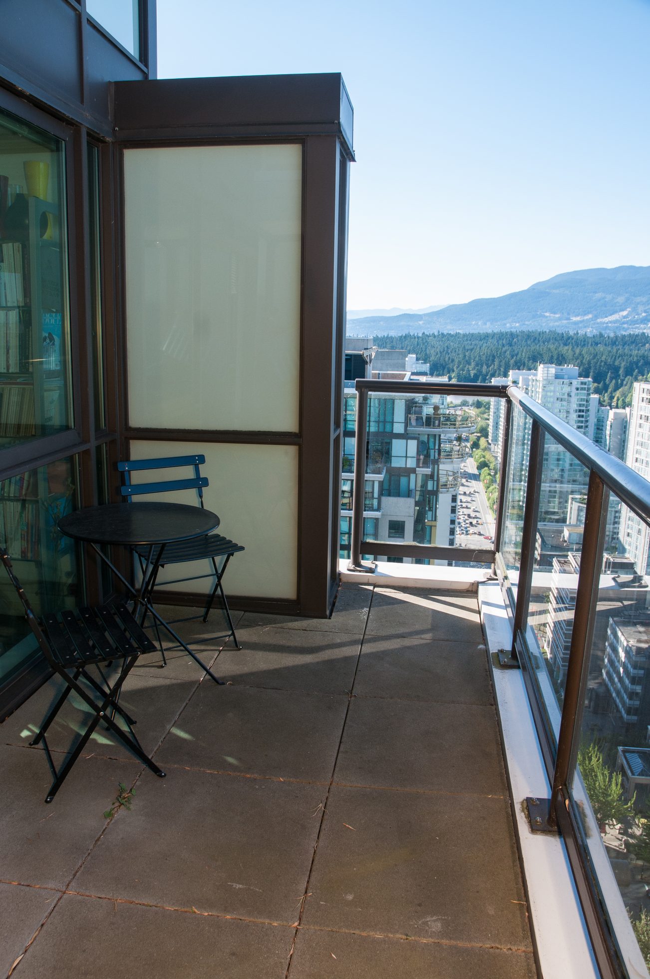 Furnished balcony with city view and outdoor seating. - 3201 - 1331 Alberni, Vancouver Downtown