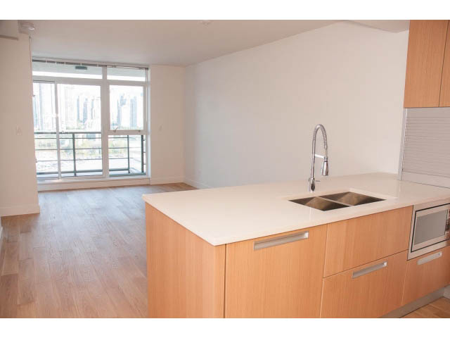 vancouver rental condo