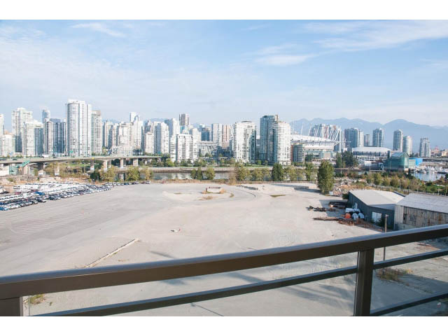 rent condo vancouver