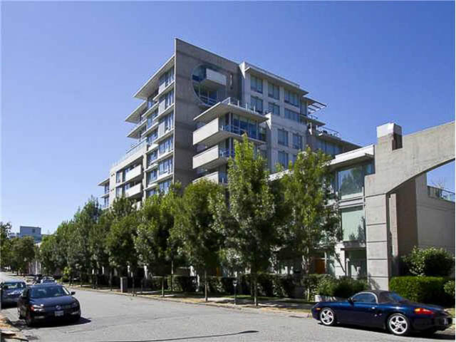 Furnished 1-bedroom + den with modern balcony and city view. - 508 - 1675 West 8th Ave, Vancouver West Side