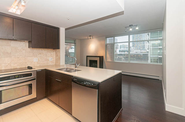 vista place west tower north vancouver lonsdale apartment for rent