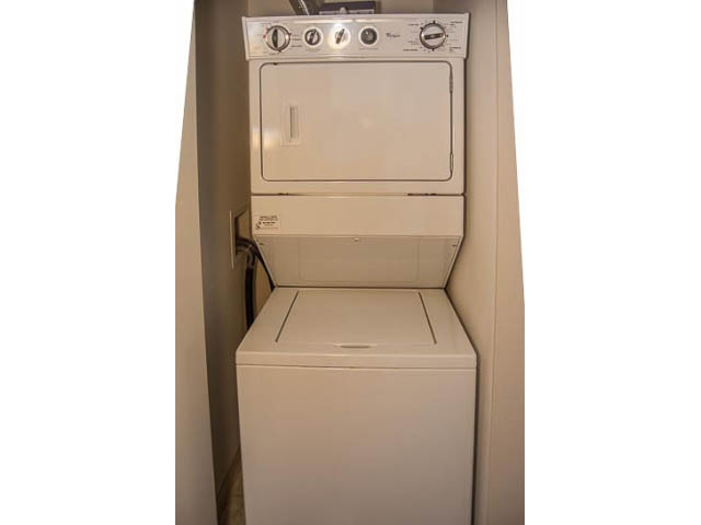 unfurnished lonsdale
