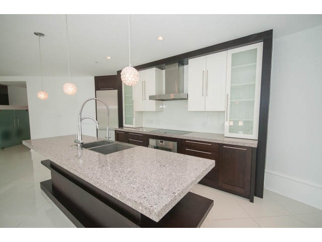 Bright kitchen with granite countertops and modern pendant lights. - 403 - 1102 Hornby St
403 - 1102 Hornby Street, Vancouver Downtown