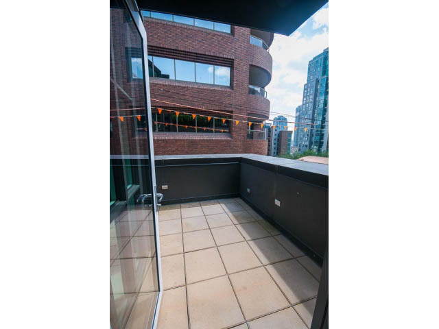 Furnished balcony with tiled flooring and city view. - 403 - 1102 Hornby St
403 - 1102 Hornby Street, Vancouver Downtown