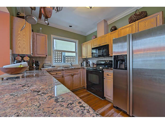 accommodations in north vancouver
