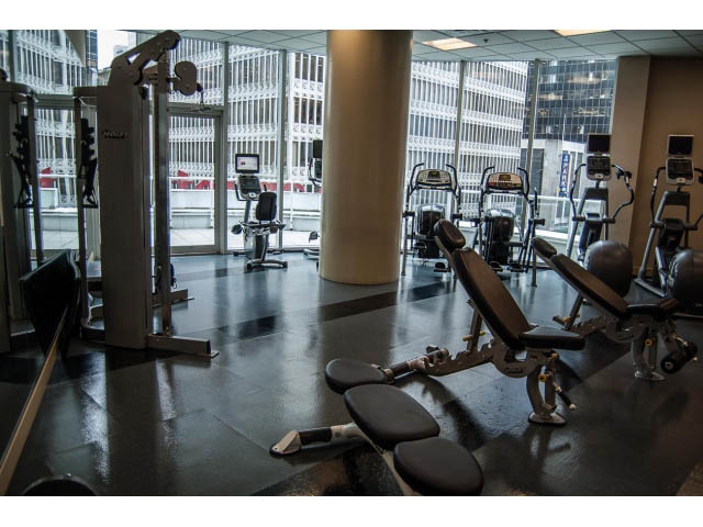 Furnished gym with city view and modern equipment. - 3602 - 1111 W Pender, Vancouver Downtown