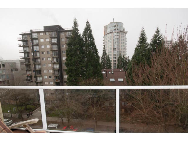 Bright penthouse with city view and modern furnishings. - 705 - 1263 Barclay, Vancouver Downtown