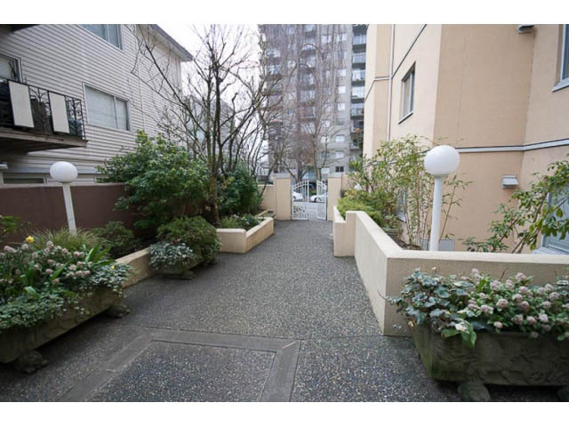 Spacious penthouse with cozy garden, stone pathways, and modern furnishings. - 705 - 1263 Barclay, Vancouver Downtown