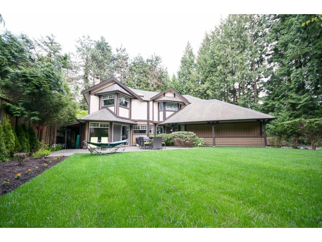 gorgeous family home in capilano north vancouver b c pool private rental