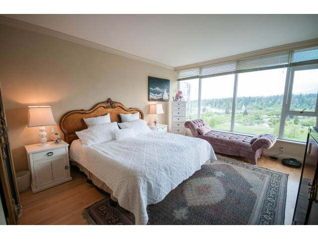 Spacious 2-bedroom + den condo with hardwood floors and a city view. - 1102 - 1777  Bayshore Drive, Vancouver Downtown