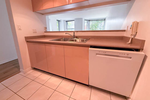 214 500 west 10th ave vancouver west side fairview