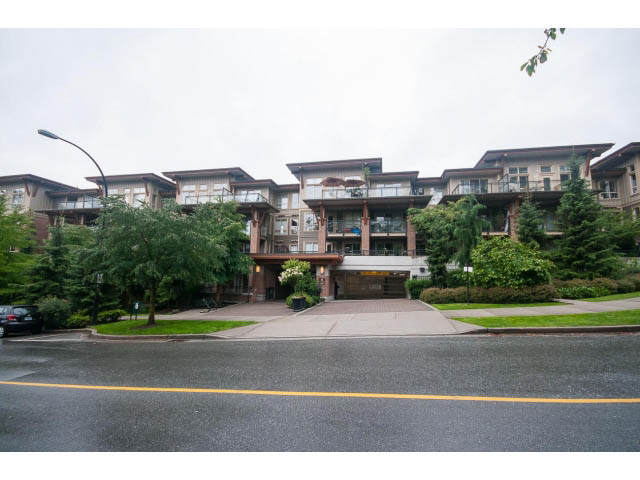 Furnished 1-bedroom condo with balcony and lush greenery. - 312 - 1633 Mackay Avenue, North Vancouver