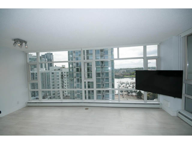 unfurnished downtown