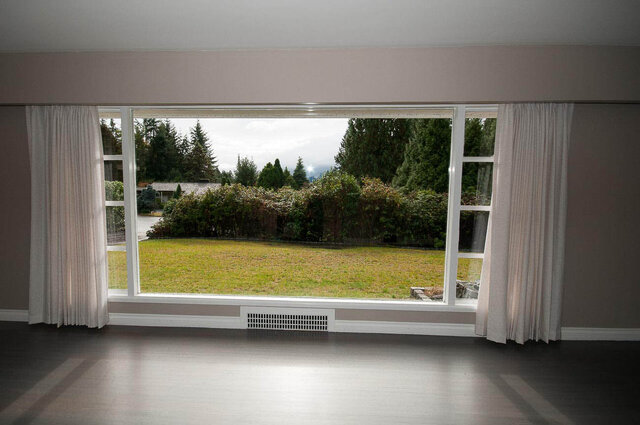 555 Stevens Drive - House - British Properties - Photo 6 of 29