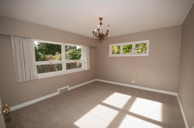 555 Stevens Drive - House - British Properties - Photo 16 of 29
