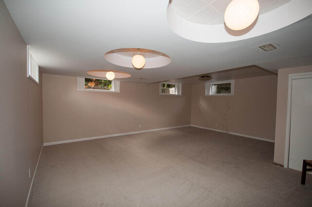 555 Stevens Drive - House - British Properties - Photo 28 of 29