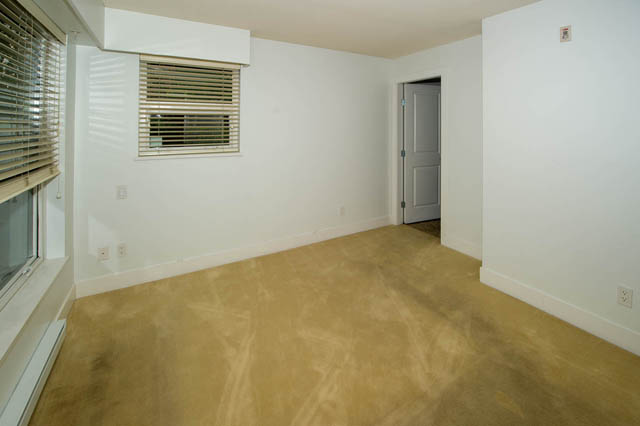unfurnished west side
