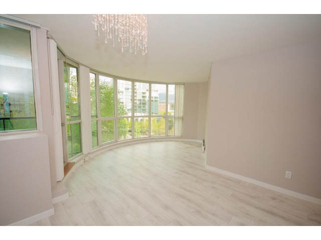 unfurnished downtown