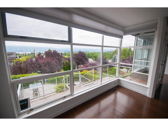 accommodations in vancouver west side