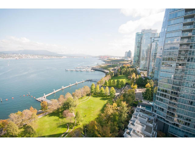 Bright living room with city view and modern furnishings. - 1702 - 1281 W. Cordova Street, Vancouver Downtown