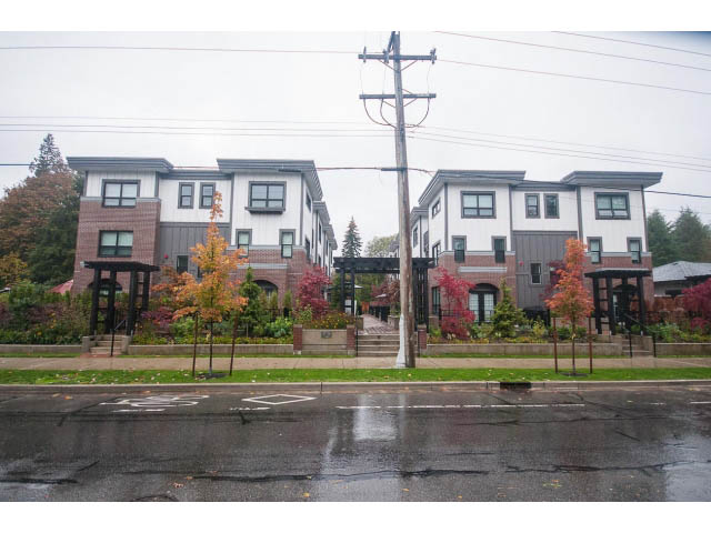 Furnished 3-bedroom townhouse with modern design, large windows, and lush landscaping. - 9 - 3508 Mount Seymour Pkwy, North Vancouver