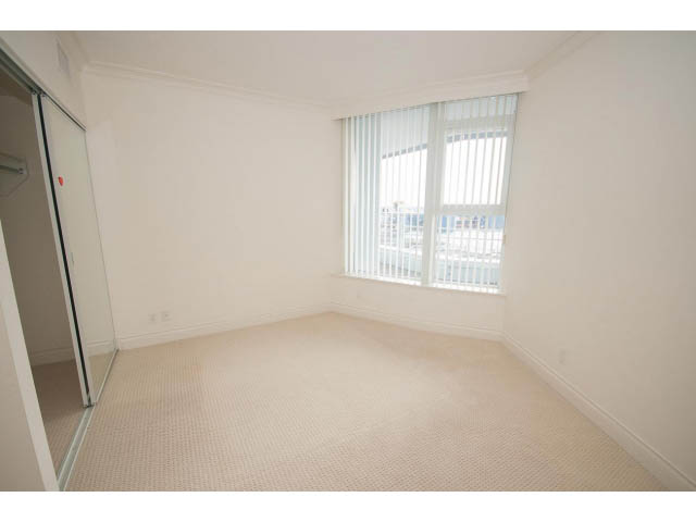 unfurnished lonsdale