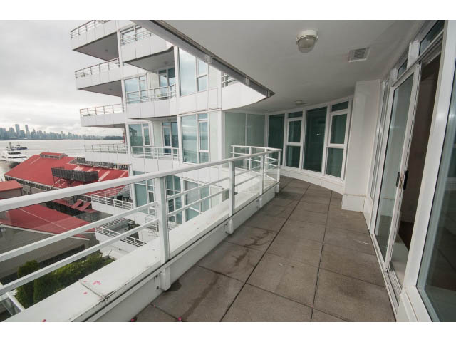 lonsdale b c real estate