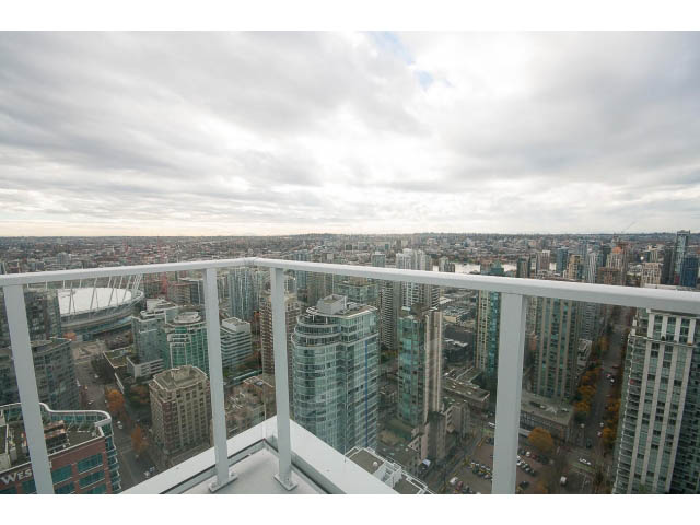 Bright balcony with city view, modern furnishings. - 4609 - 777 Richards St, Vancouver Downtown