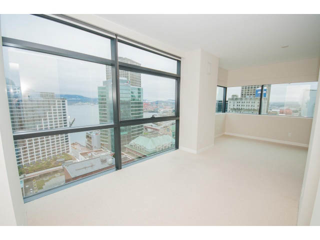 Bright living room with city view and large windows. - 1902 - 838 W Hastings, Vancouver Downtown