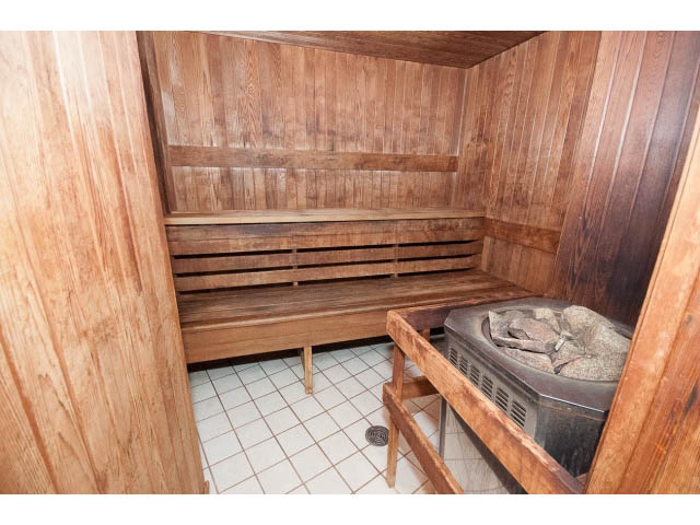 Furnished sauna with wooden benches and tiled floor. - 2005 - 1067 Marinaside Crescen, Vancouver Downtown
