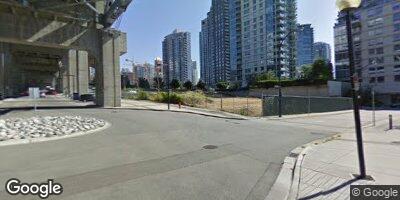 Street view of 307 - 633 Kinghorne Mews