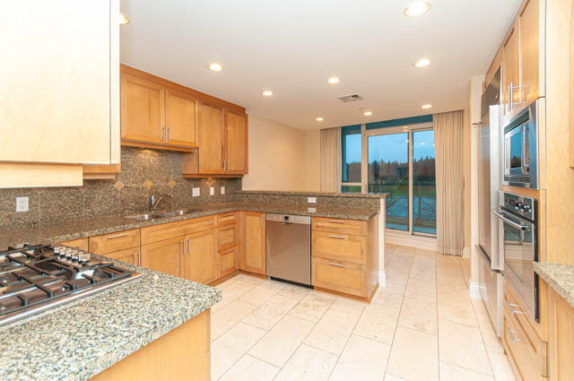 302 1777 bayshore drive vancouver downtown coal harbour