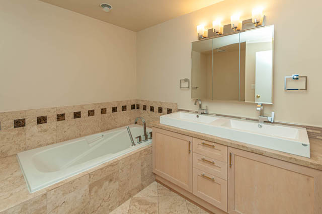302 1777 bayshore drive vancouver downtown coal harbour
