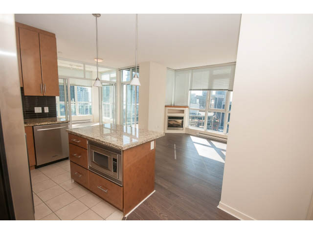 unfurnished coal harbour vancouver