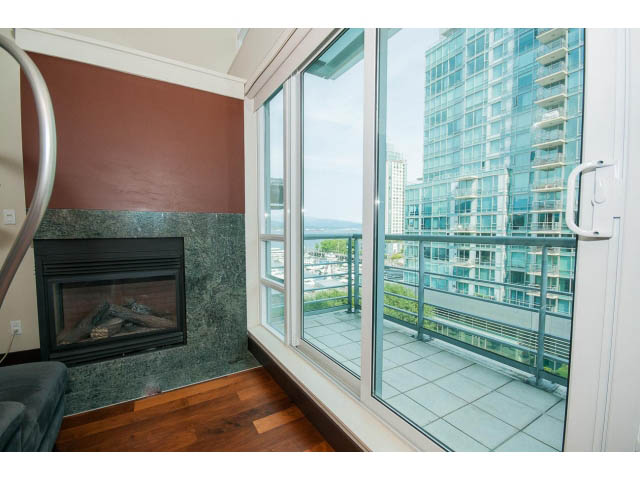 Loft with hardwood floors, large windows, and a city view. - 803 - 590 Nicola Street, Vancouver Downtown
