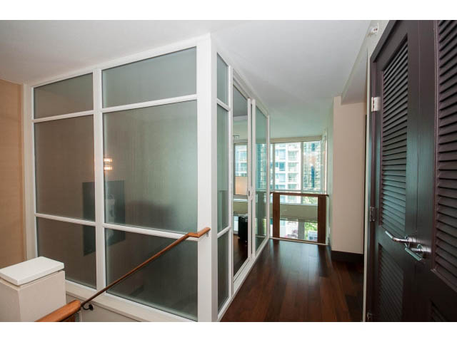 Bright loft with hardwood floors and large glass windows offering city views. - 803 - 590 Nicola Street, Vancouver Downtown