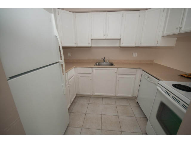 rent unfurnished north vancouver